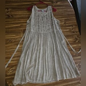 Taupe 1x embroidered dress from the market